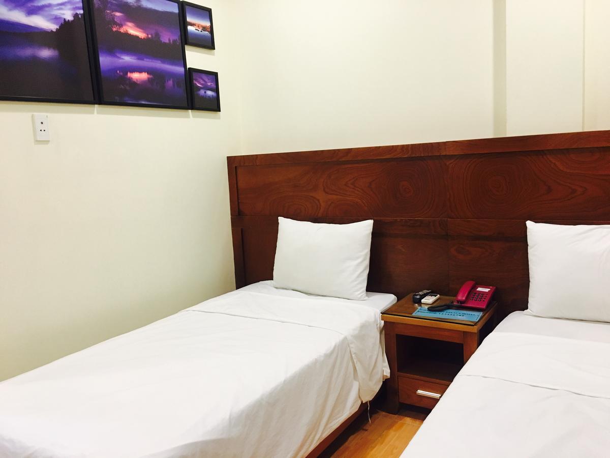 Saigon Palace Tran Quoc Hoan Hotel Hanoi Exterior photo